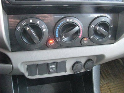 2013 Toyota TACOMA 4WD Double Cab LB V6 AT (Natl)