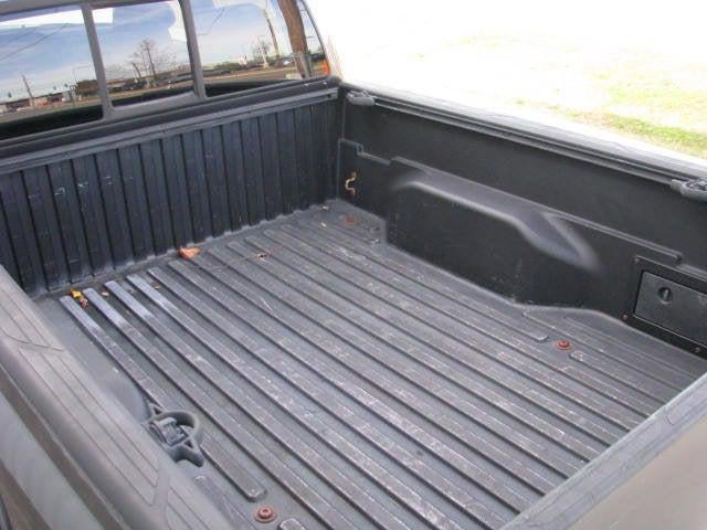 2013 Toyota TACOMA 4WD Double Cab LB V6 AT (Natl)