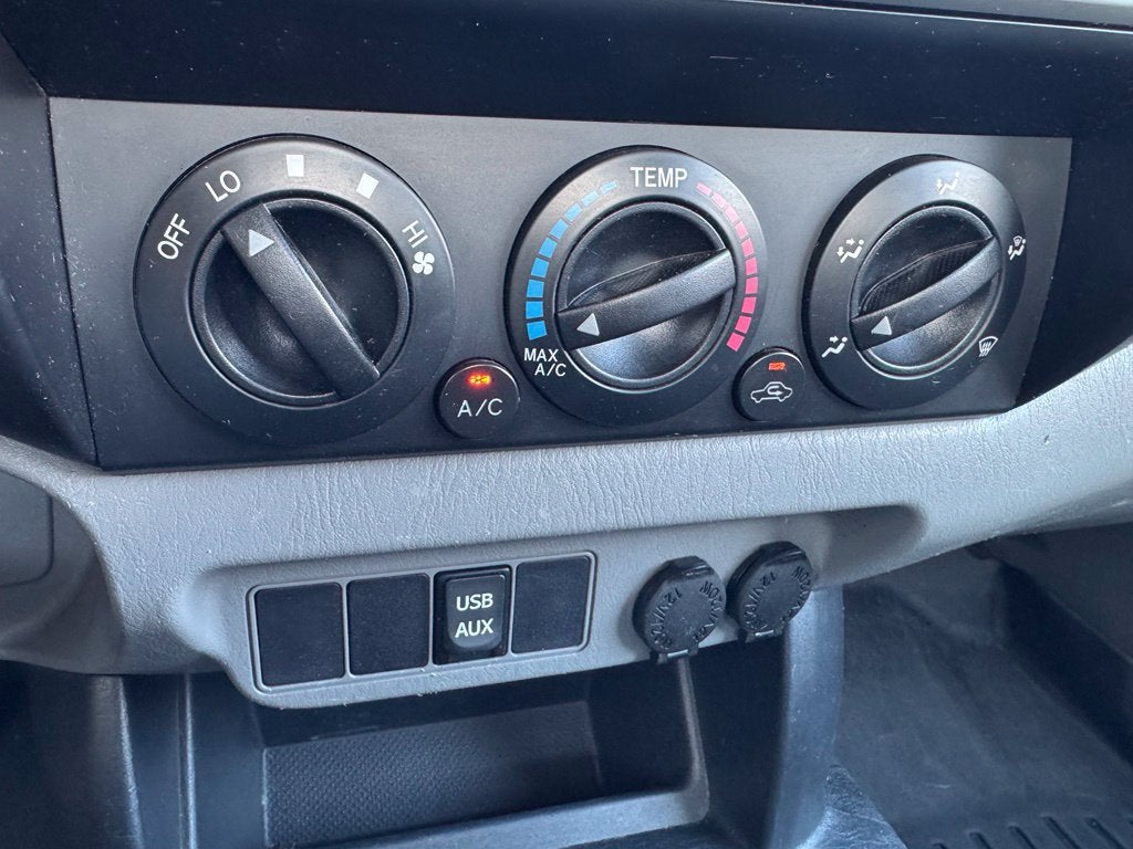 2013 Toyota TACOMA Base