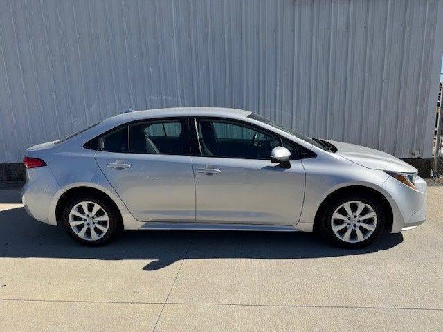 2022 Toyota COROLLA LE