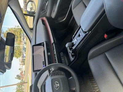 2025 Toyota Prius Plug-in Hybrid SE