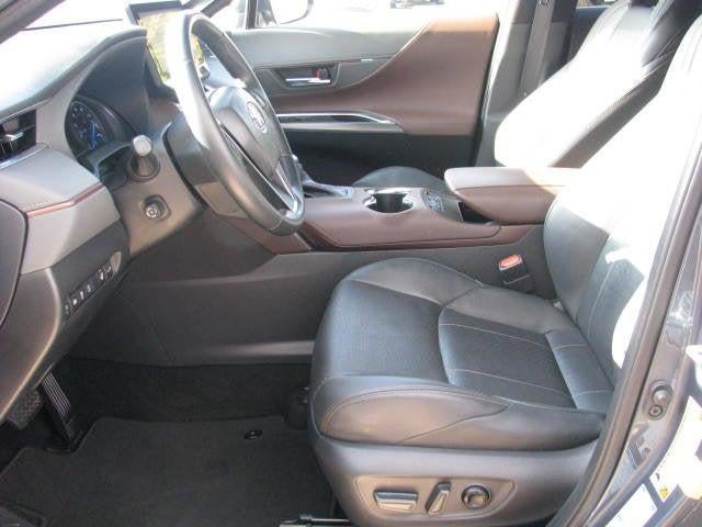 2021 Toyota Venza LIMITED Limited