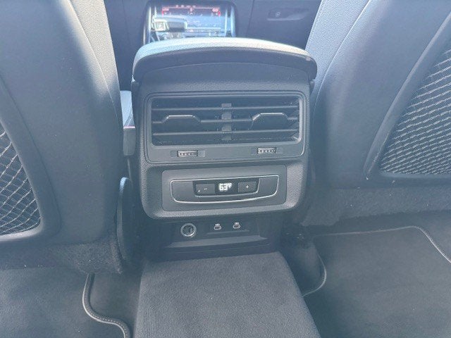 2023 Audi Q8 Premium