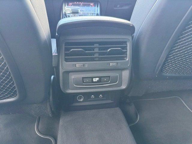 2023 Audi Q8 Premium