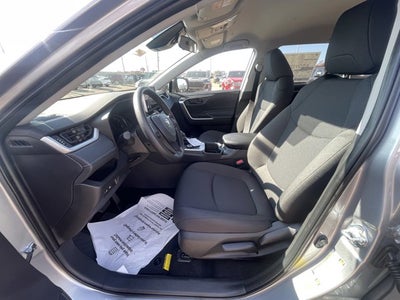 2025 Toyota RAV4 Hybrid LE