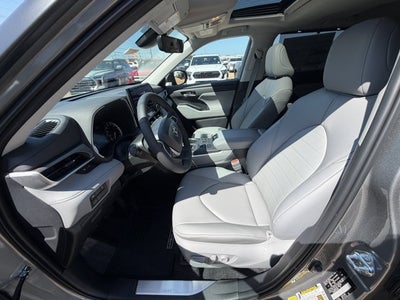 2026 Toyota Highlander XLE
