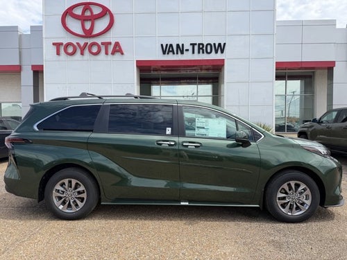 2026 Toyota Sienna XLE