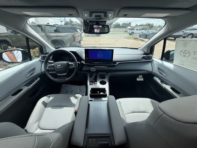 2026 Toyota Sienna XLE