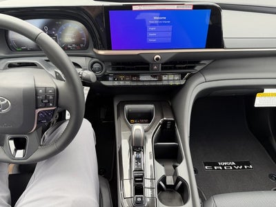 2026 Toyota Toyota Crown Signia Limited