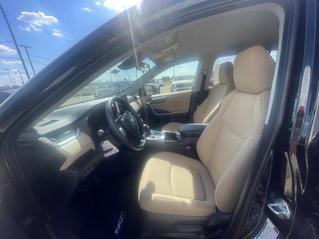 2025 Toyota RAV4 Hybrid LE